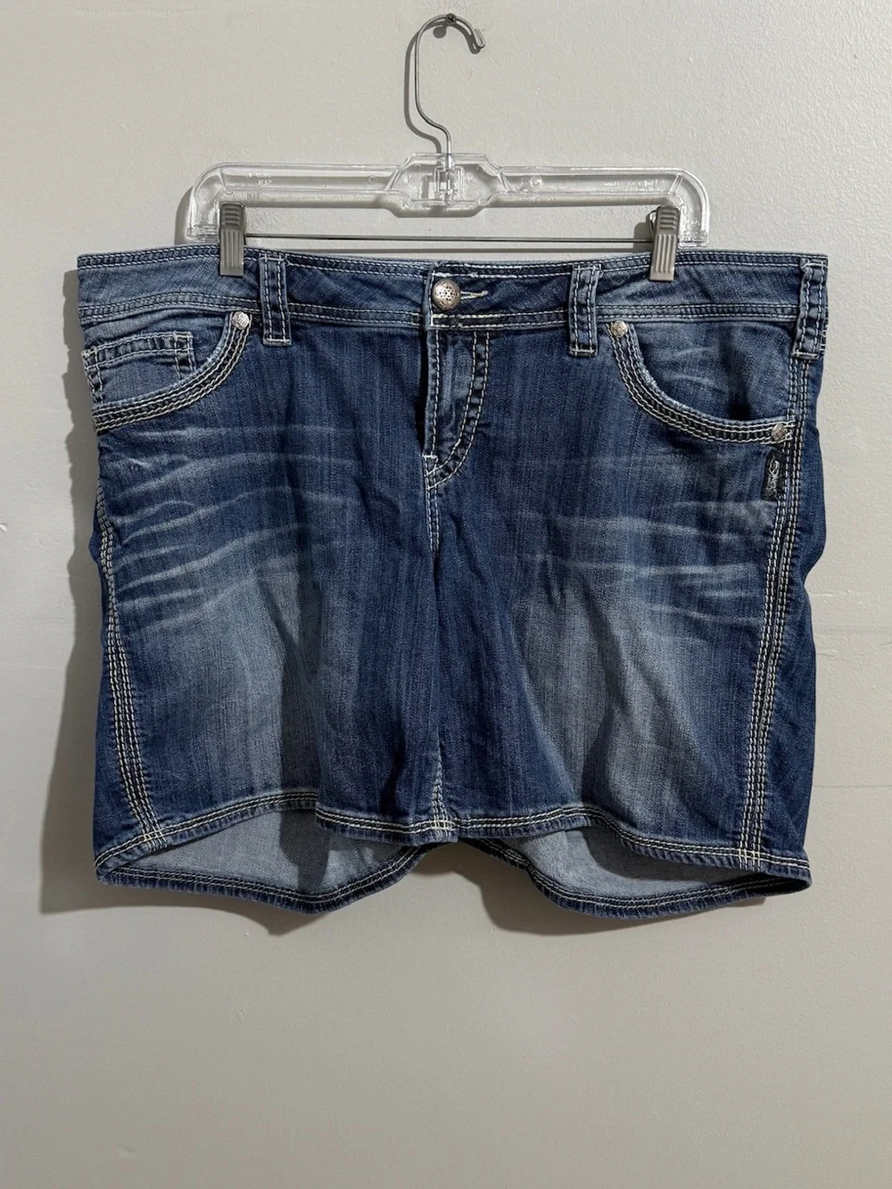 Silver Jeans Suki Flap Jean Shorts Womens 18 Denim Bermuda Western Y2K Mid Rise